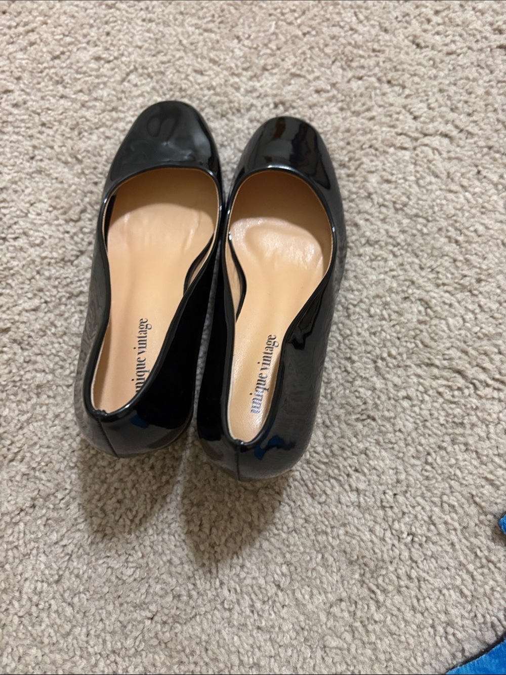 Unique Vintage Black Patent Round-Toe Ballet Flats never worn